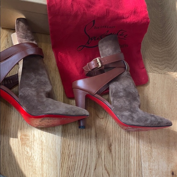 Stunning Christian Louboutin - Picture 13 of 13